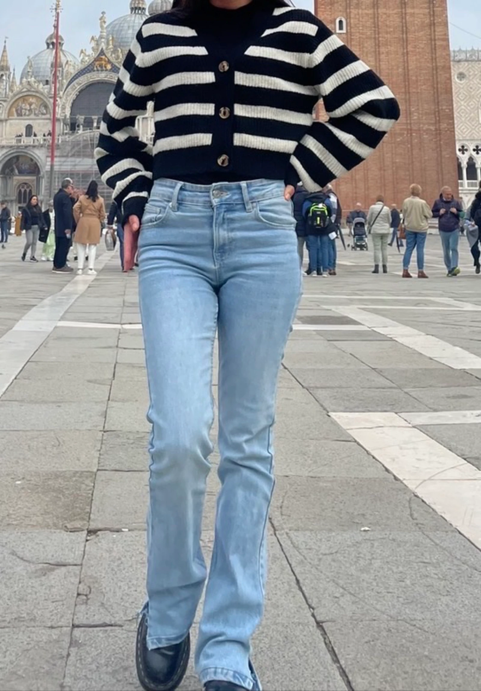 Jeans Skinny Flare Azul Deshilachado